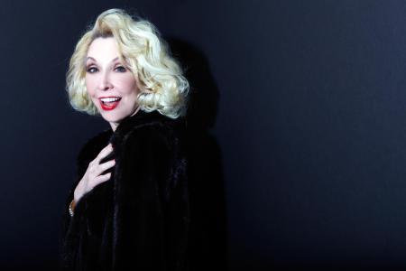 朱莉·哈尔斯顿